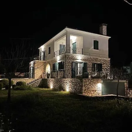 Greenvillage Countryside 20m From Tavern Villa *